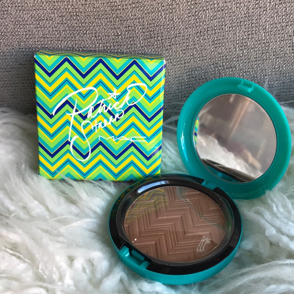 Patrick Starrr MAC highlighter shade Hot And Heavy